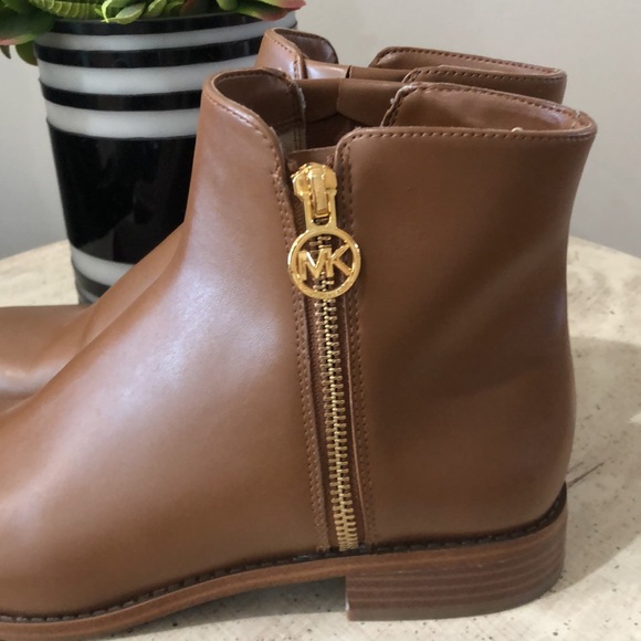 NEW Michael by Michael Kors Camel Gretchen Bootie Boots - Picture 2 of 8